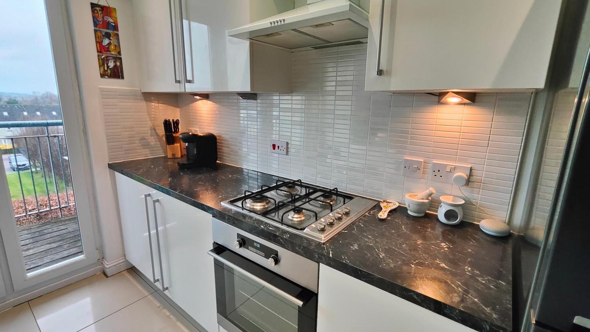La Casita, Your Away From - Free Parking Apartment *