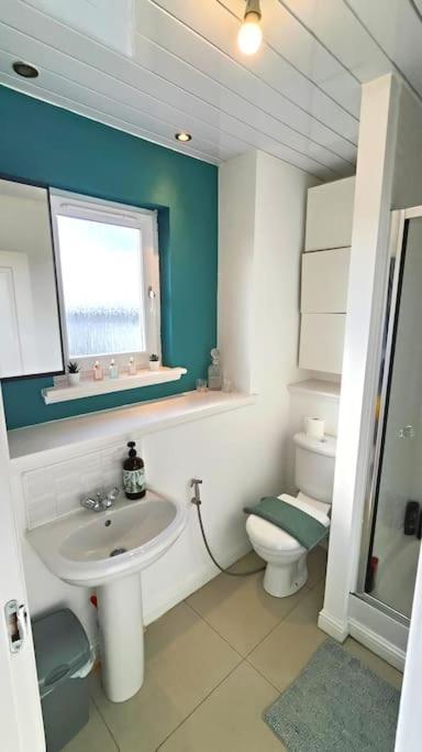 La Casita, Your Away From - Free Parking Apartment Glasgow