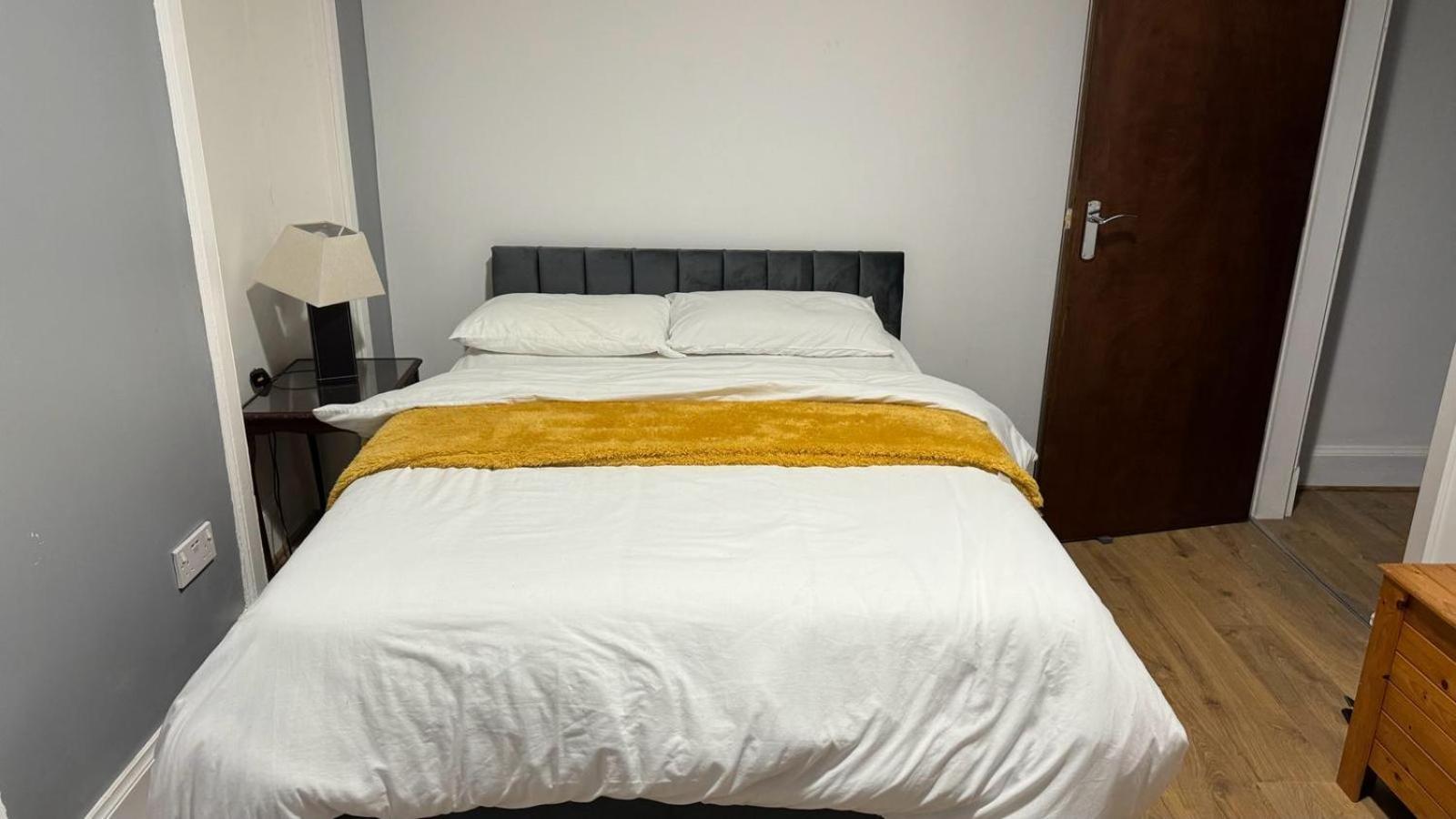 Large 3 Bed Apt Close To City, Ovo Hydro And Ibrox Stadium