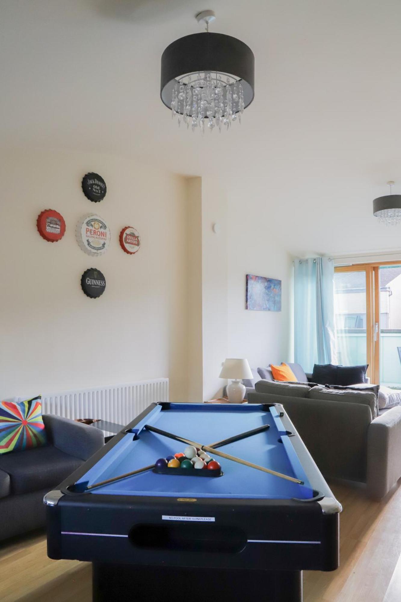 Number1townhouse With Private Balcony & Parking Apartment