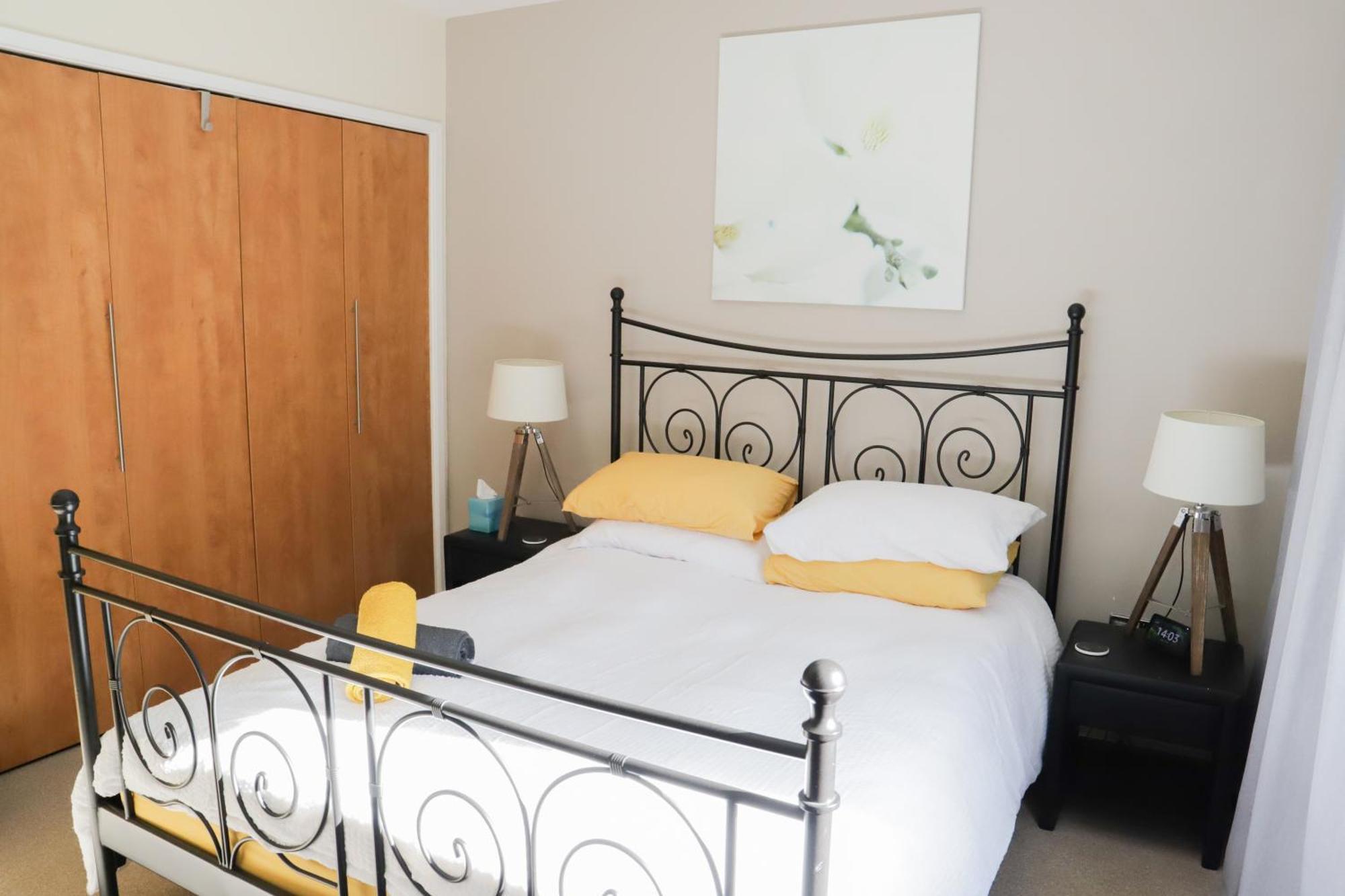 Number1townhouse With Private Balcony & Parking