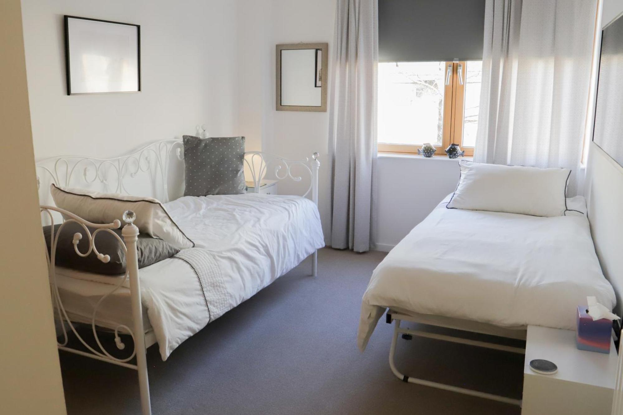 Apartment Number1townhouse With Private Balcony & Parking Glasgow