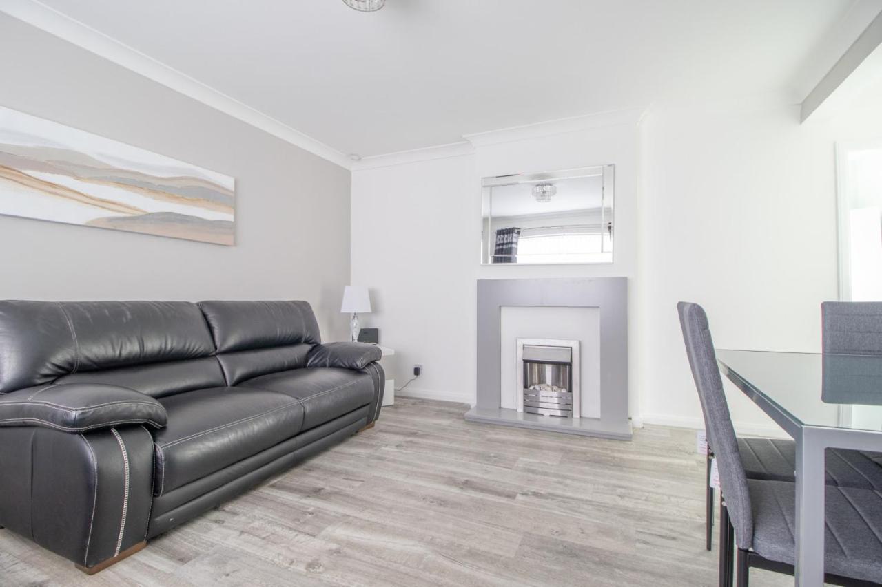 Kirkwood House 2 Bedroom House In Coatbridge Glasgow