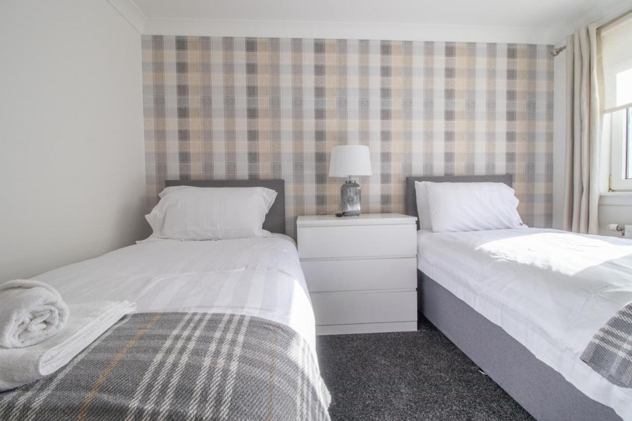 Holiday home Kirkwood House 2 Bedroom House In Coatbridge *