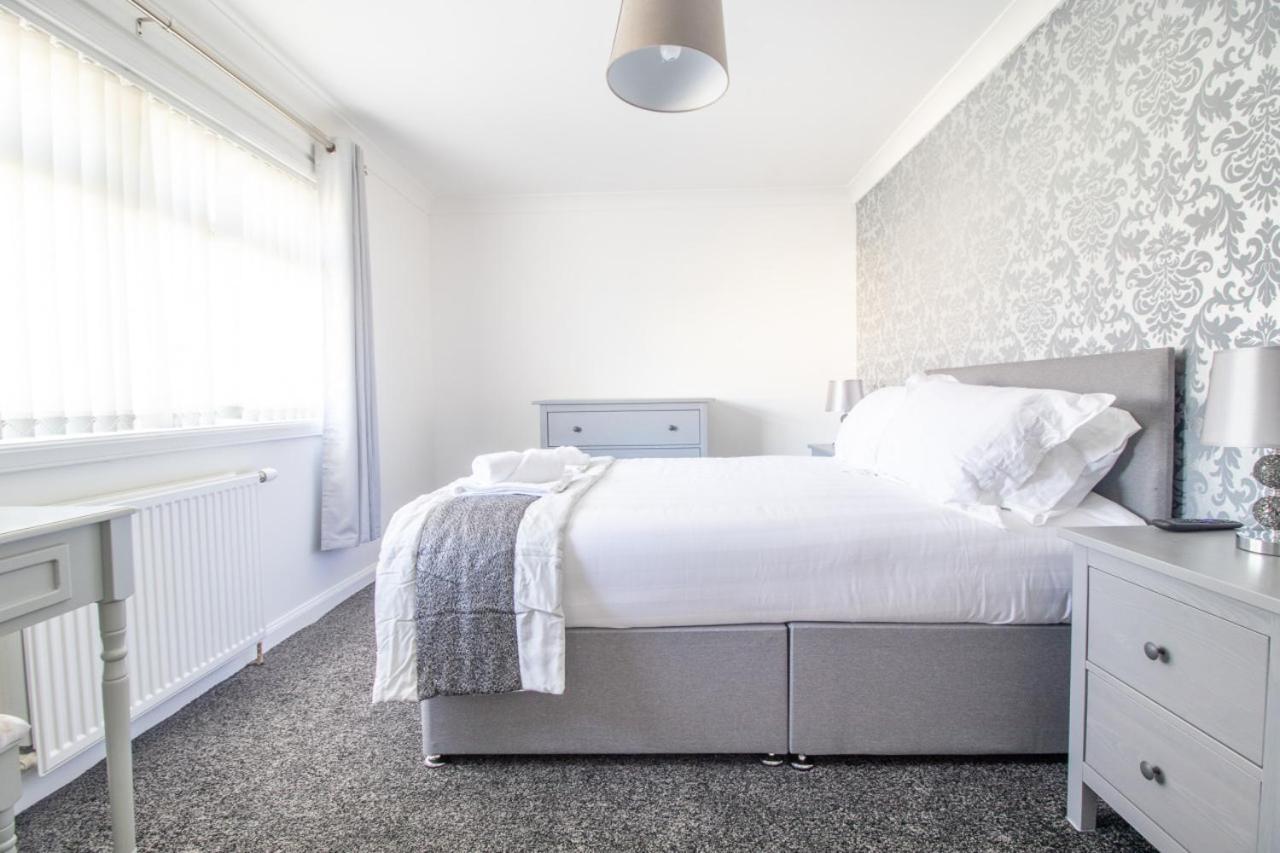 Kirkwood House 2 Bedroom House In Coatbridge * Glasgow