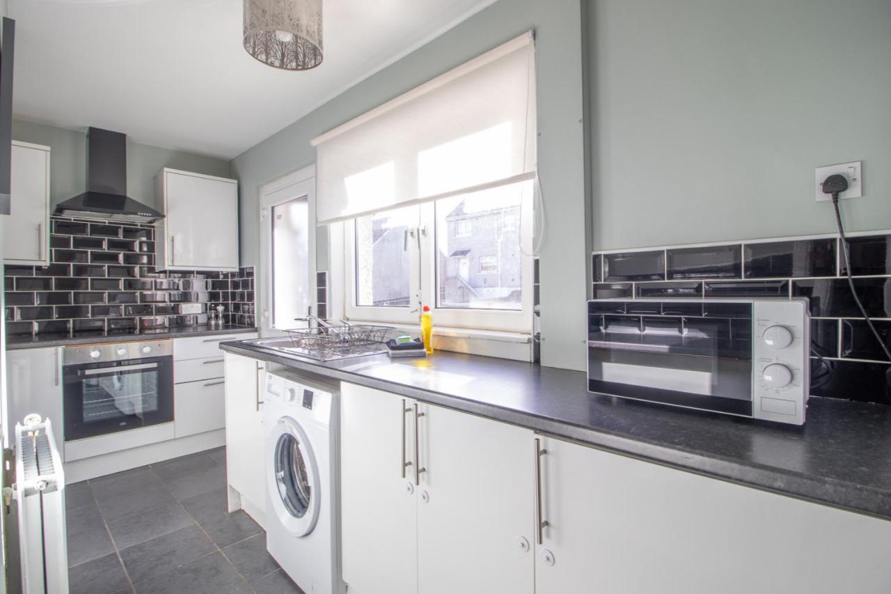 Holiday home Kirkwood House 2 Bedroom House In Coatbridge *