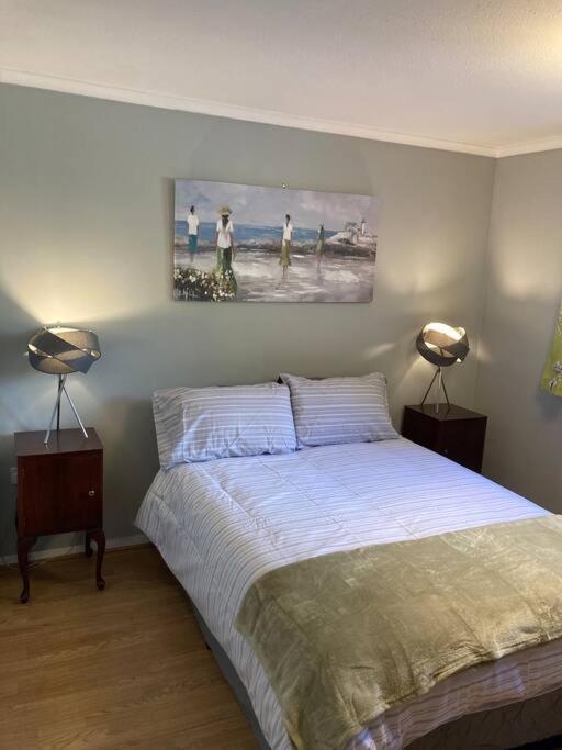 Comfy 1 Bedroom Flat With Free Parking * Glasgow