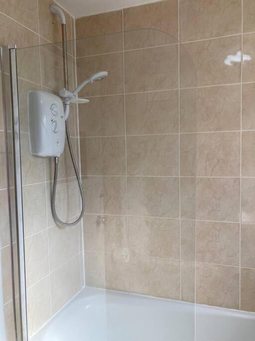 Comfy 1 Bedroom Flat With Free Parking Apartment