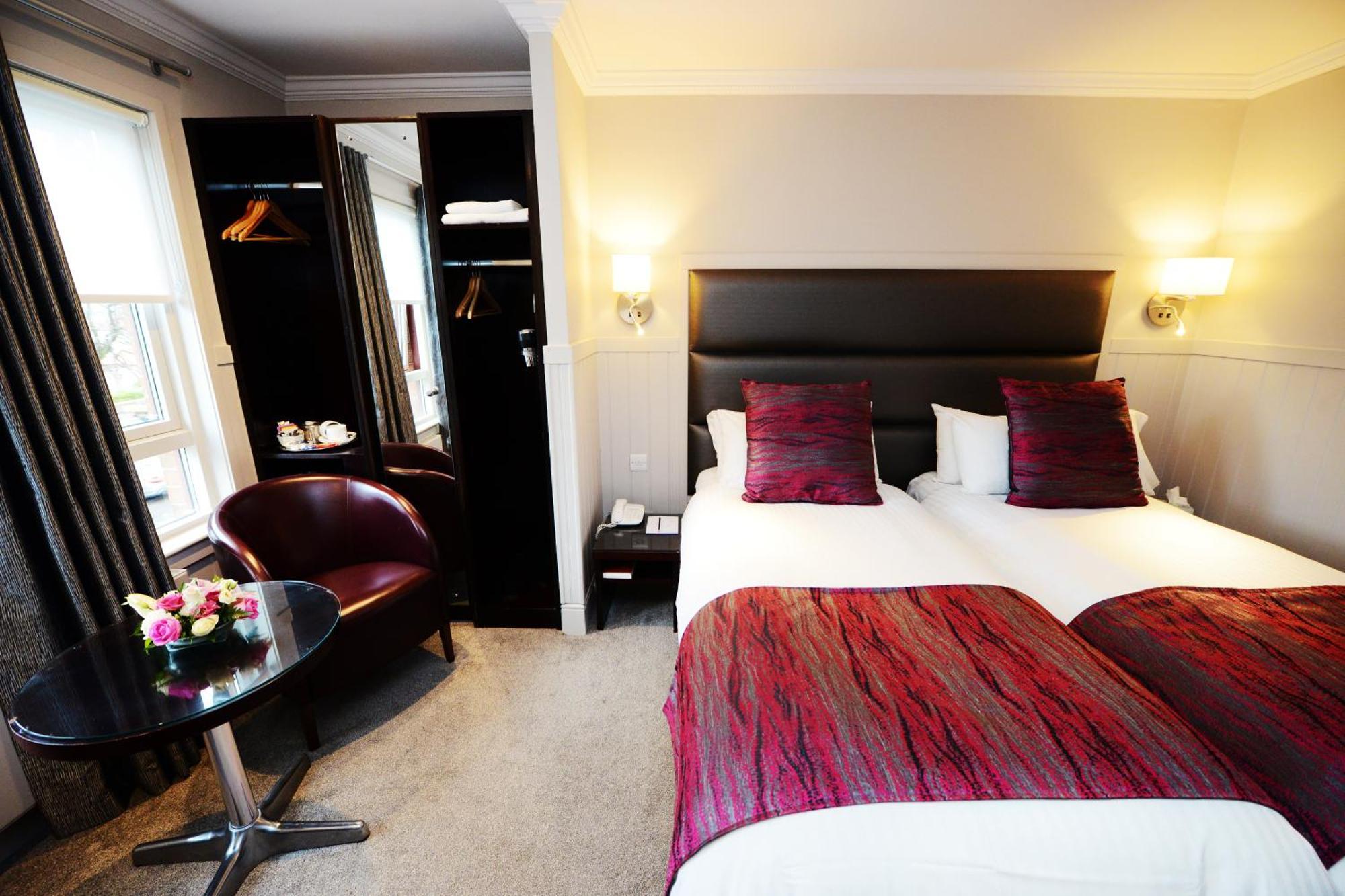 Glynhill & Near Airport Hotel Glasgow