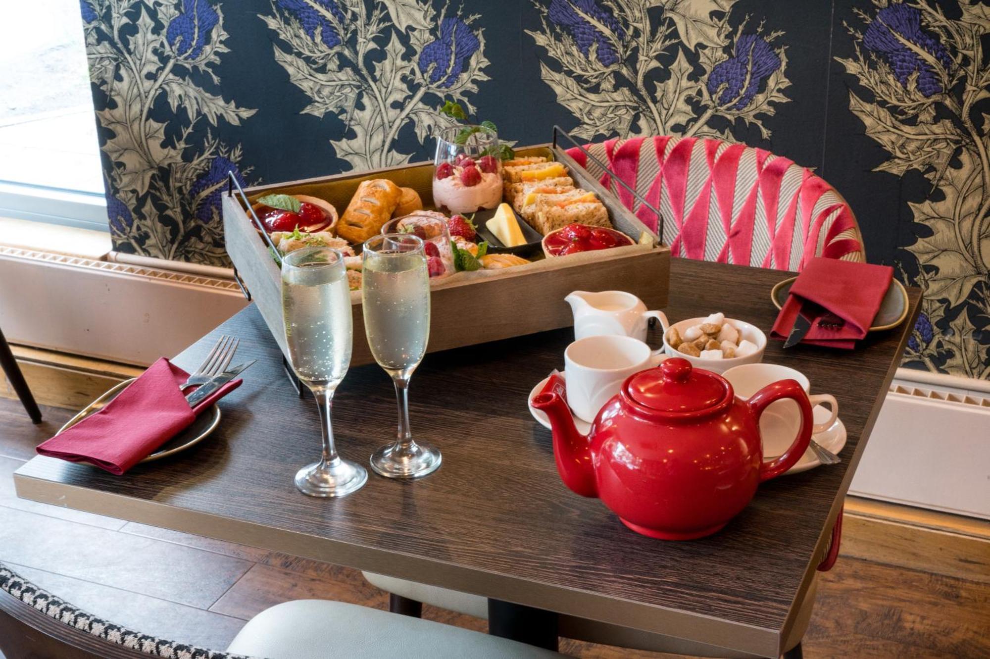 Hotel Glynhill & Near Airport