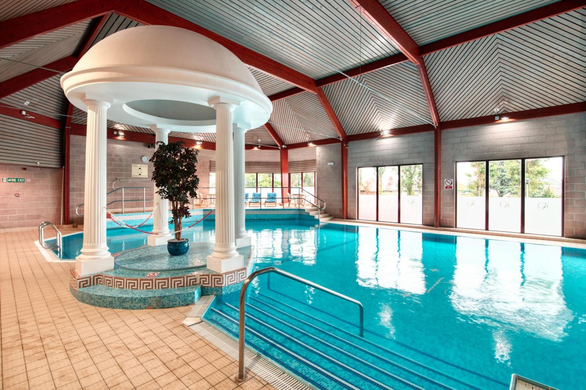 Hotel Glynhill & Near Airport 4*