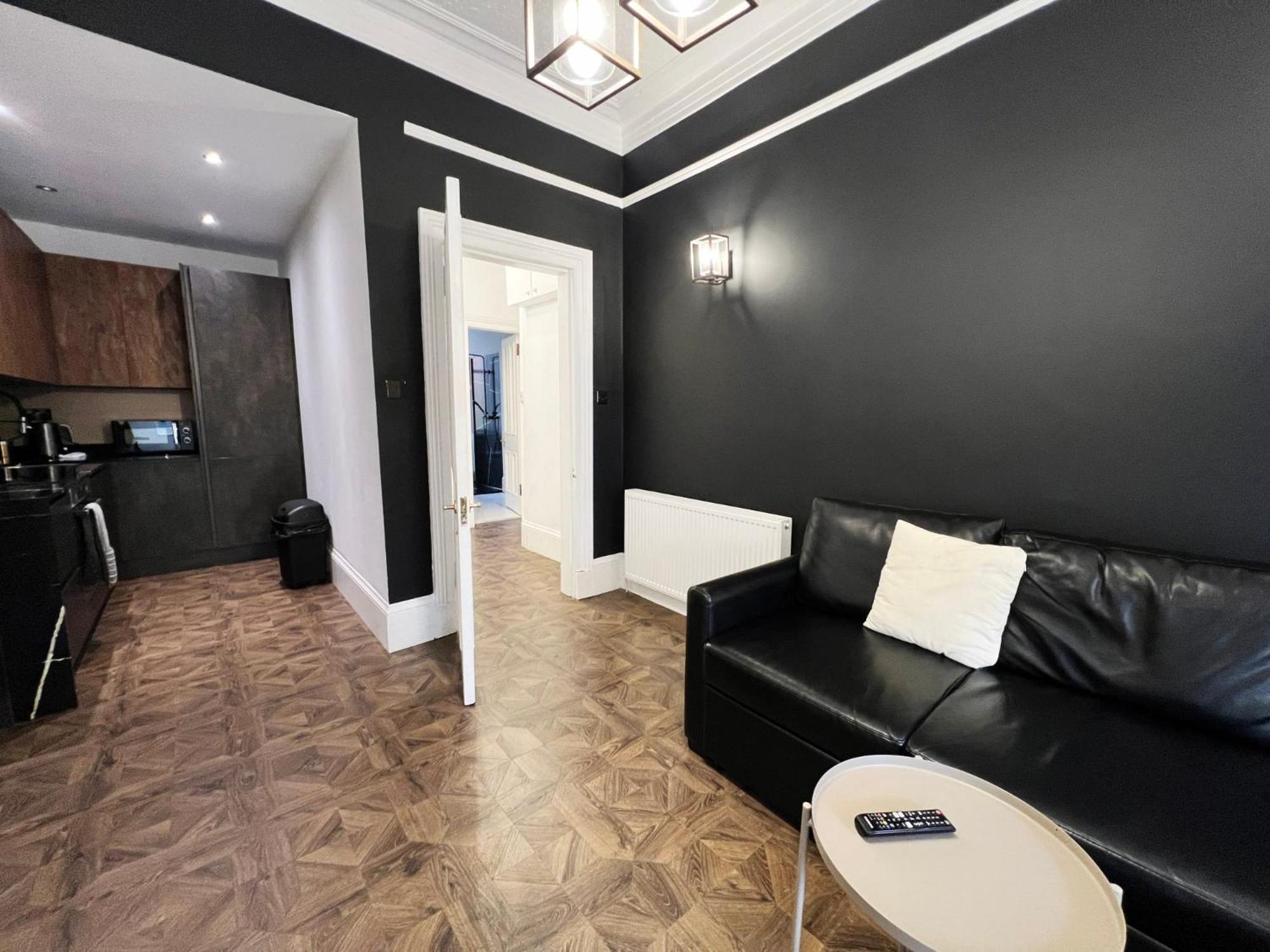 Cosy Retreat With Modern Amenities Apartment Glasgow