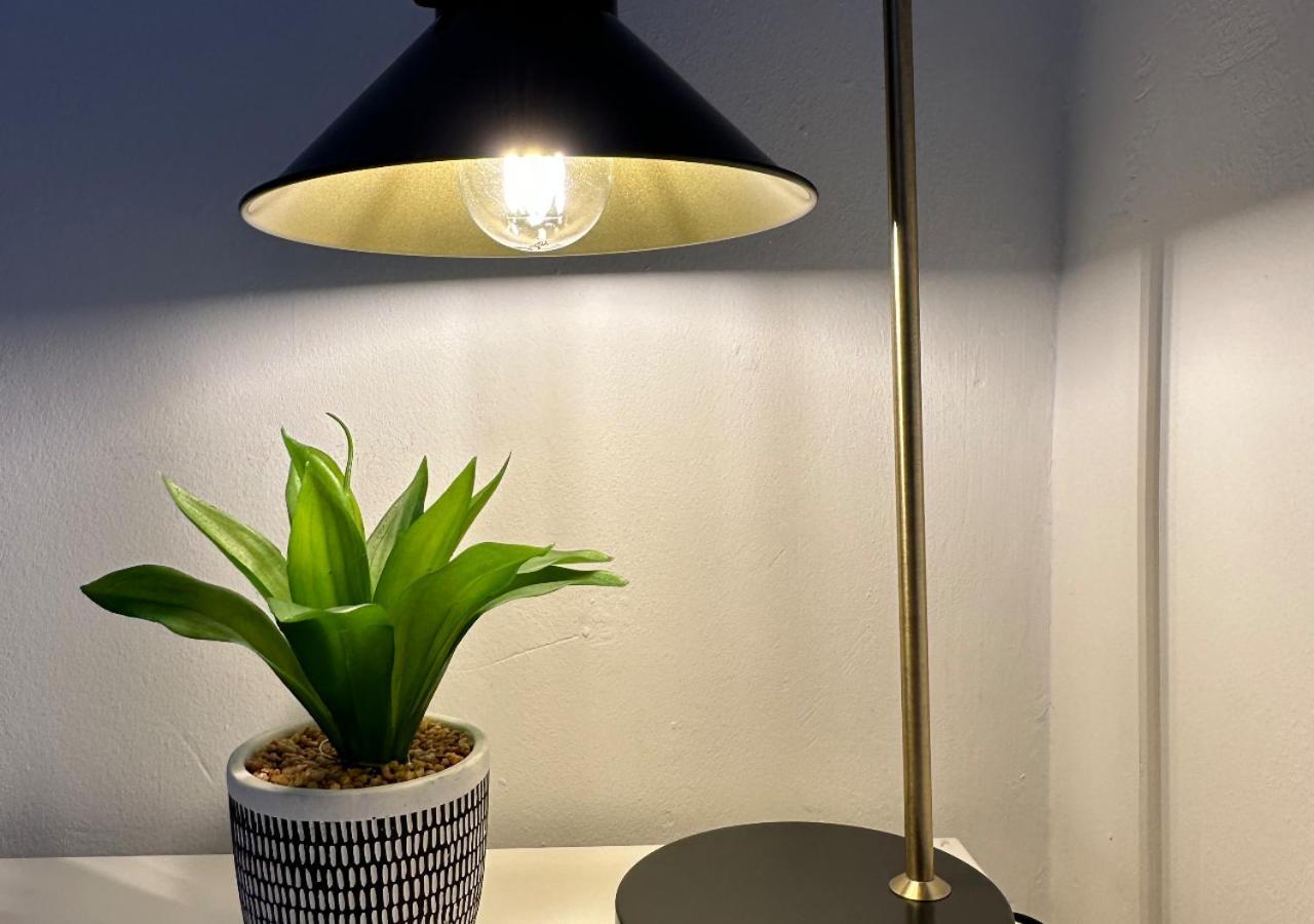 Trendy West End Apartment, *