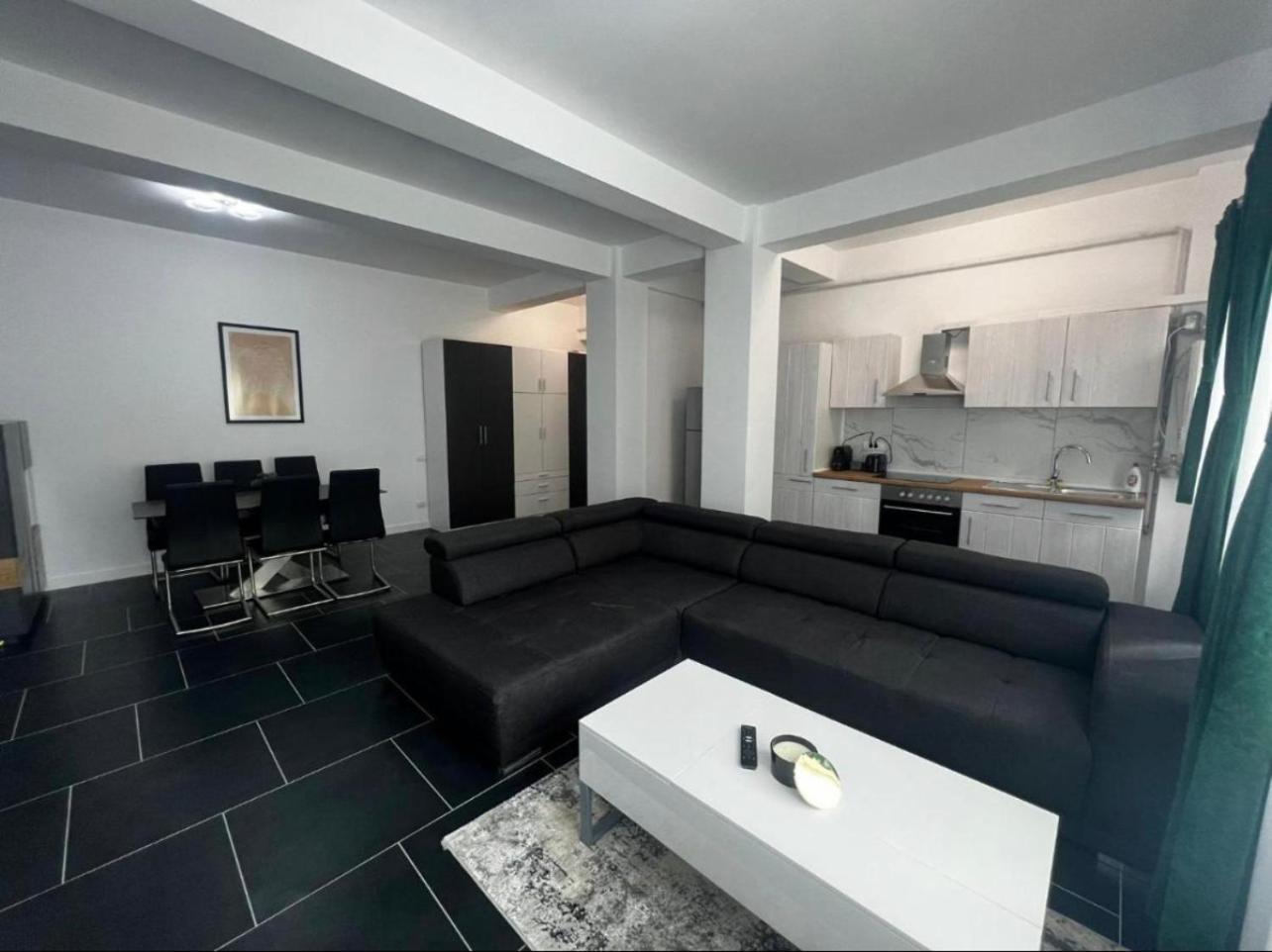 Dream House Apartment *