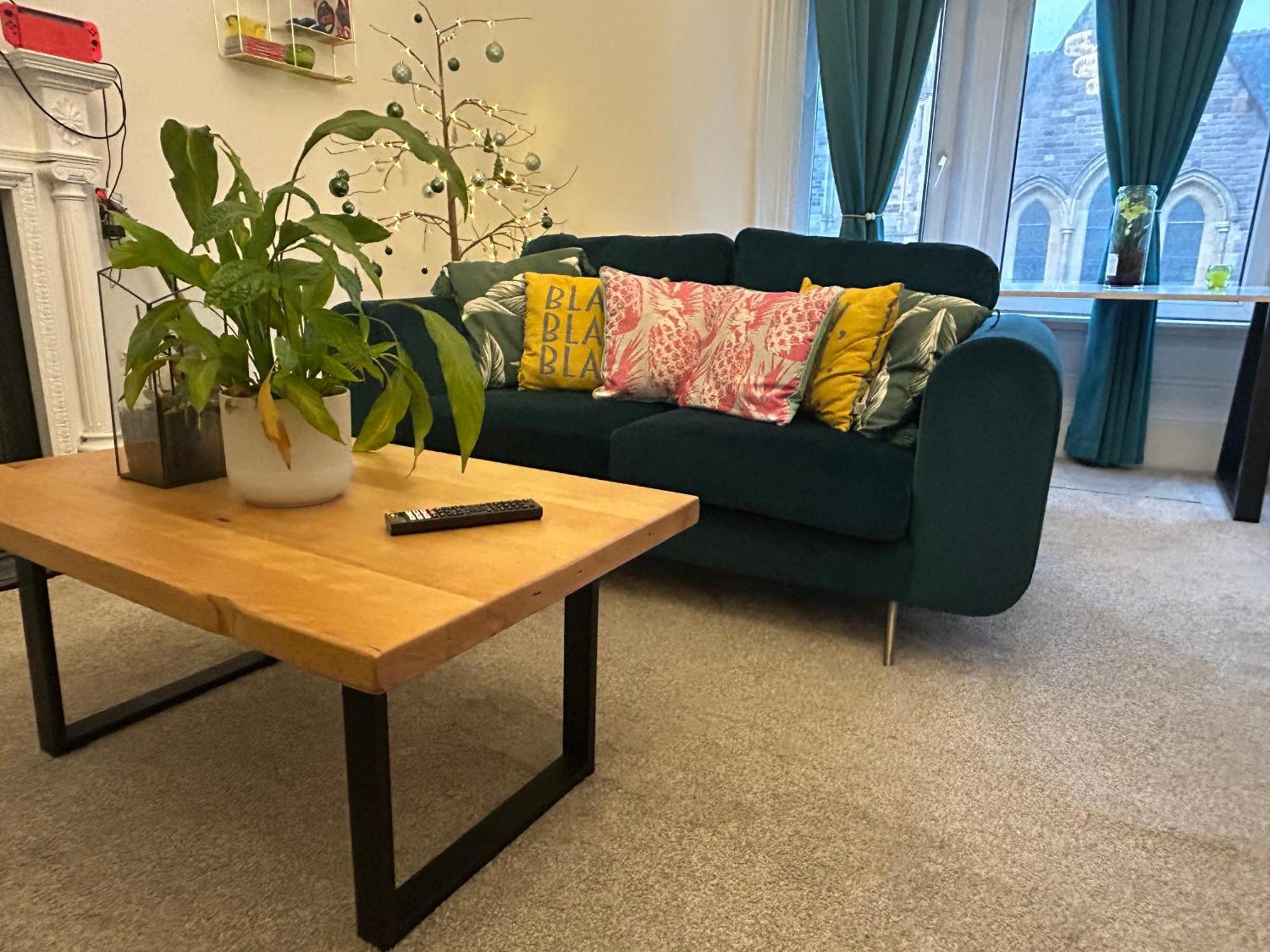 Center/west End Apartment *