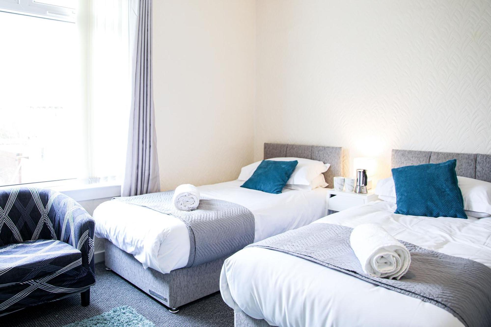 Apartment Glasgow, 3 Bed Close To City Centre, Free Street Parking *