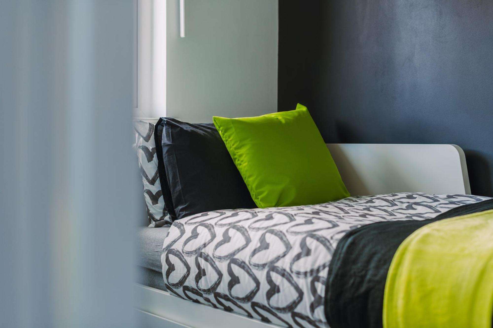 Apartment Emirates Aparthouse Glasgow