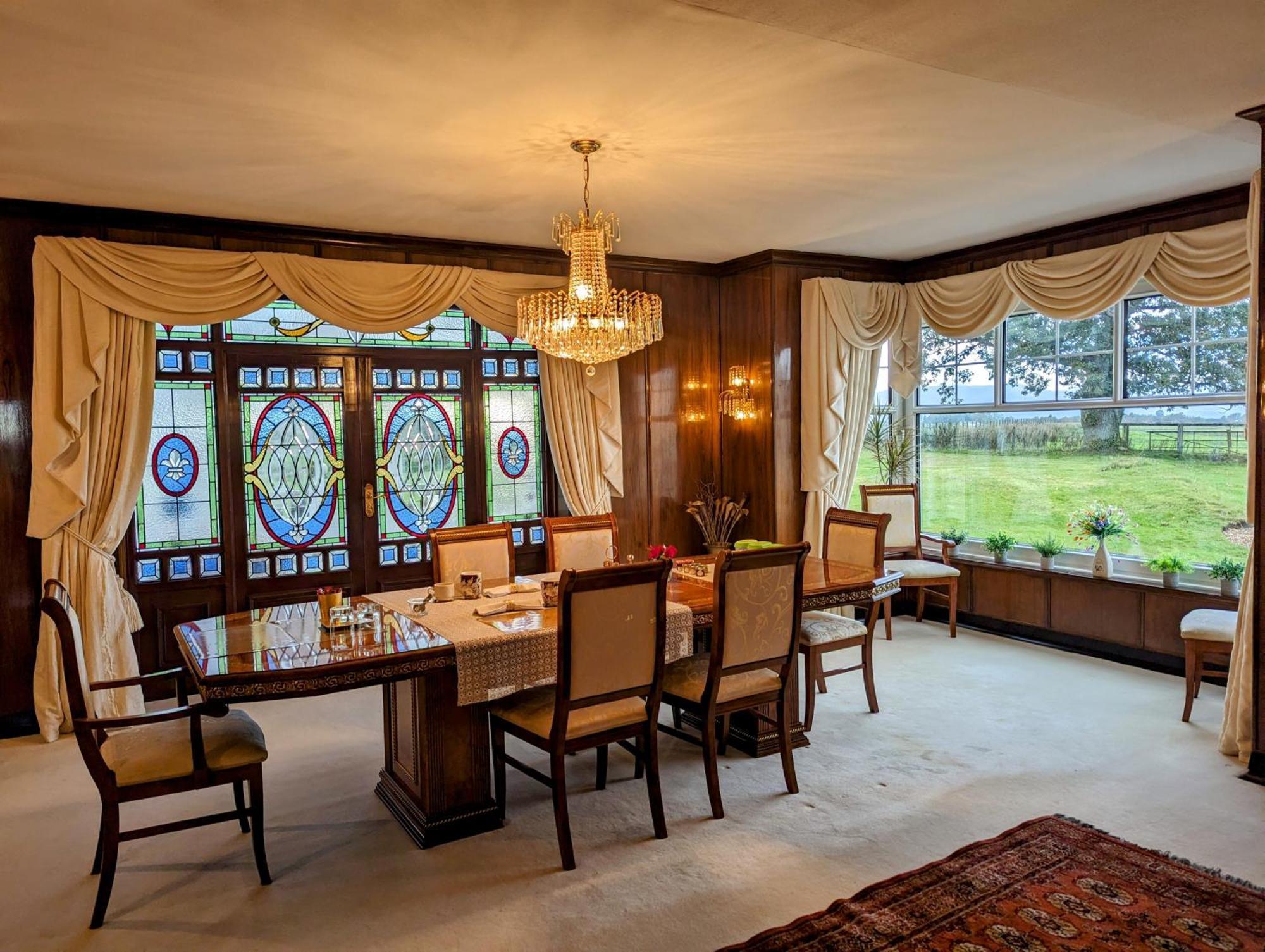 Finn Village - Loch Lomond With An Indoor Jacuzzi Whirlpool Bathtub Homestay Glasgow