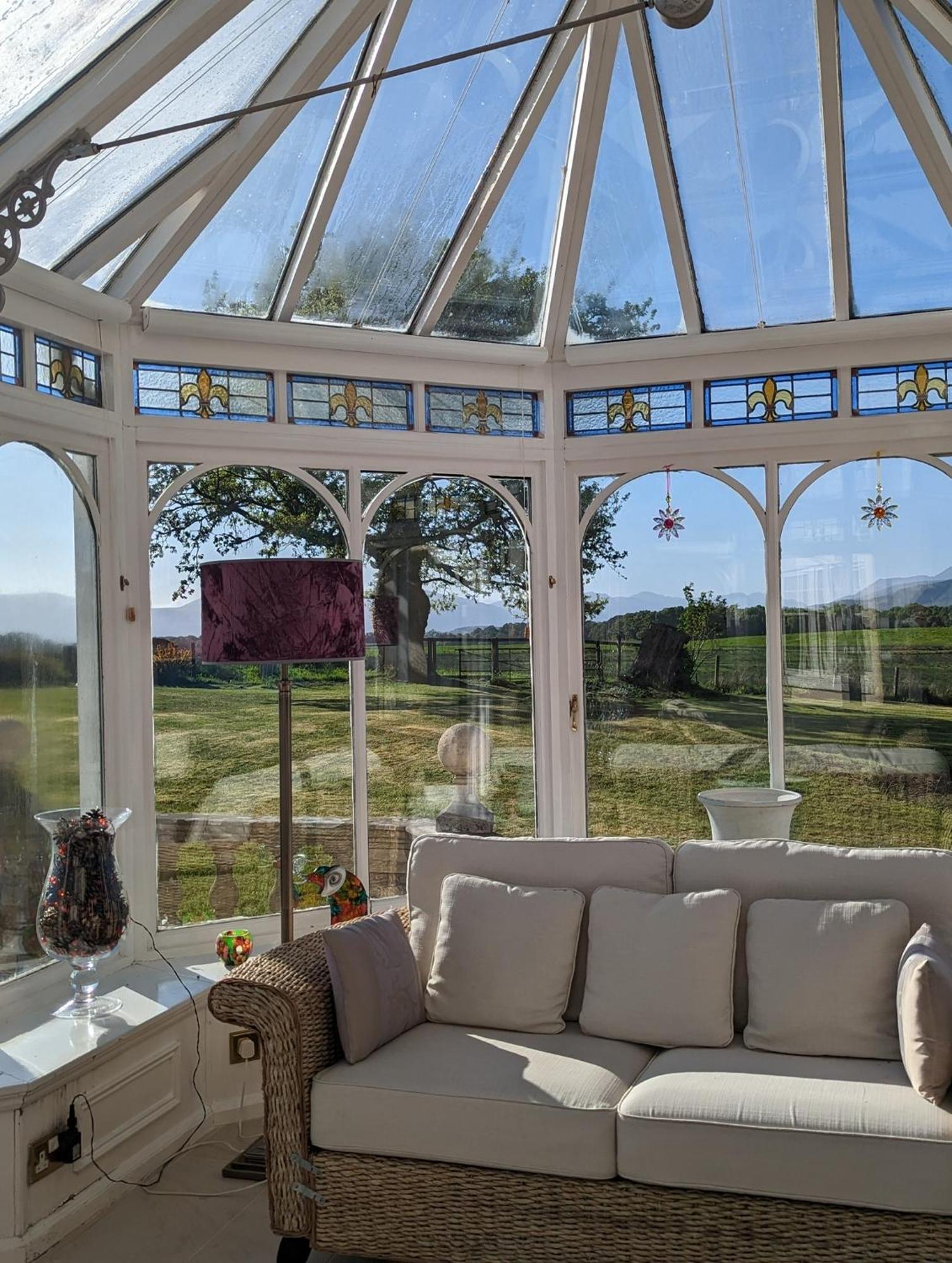 Homestay Finn Village - Loch Lomond With An Indoor Jacuzzi Whirlpool Bathtub