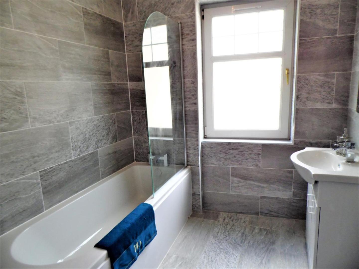 Signature - Langlands House Apartment