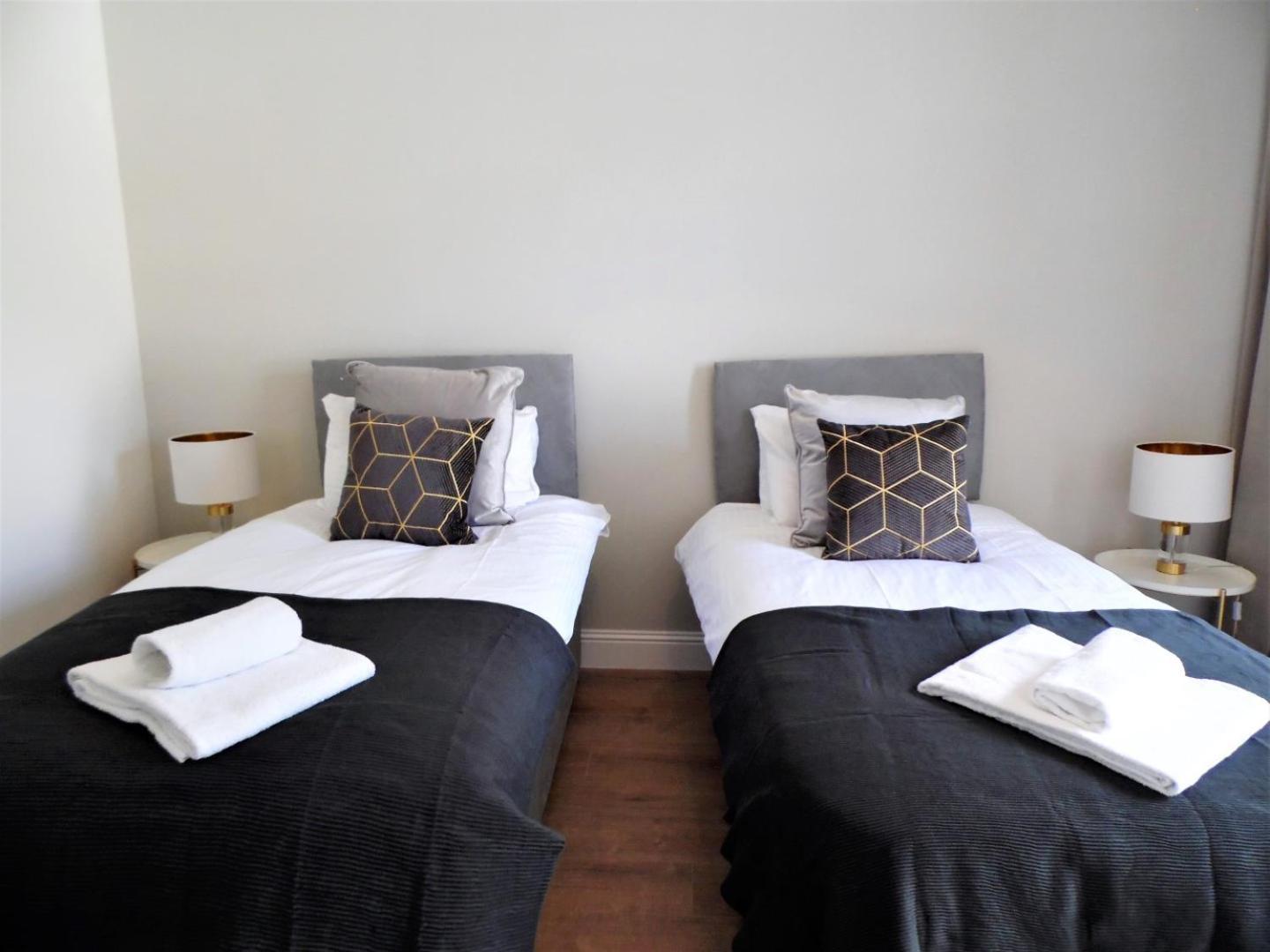 Signature - Langlands House Apartment Glasgow