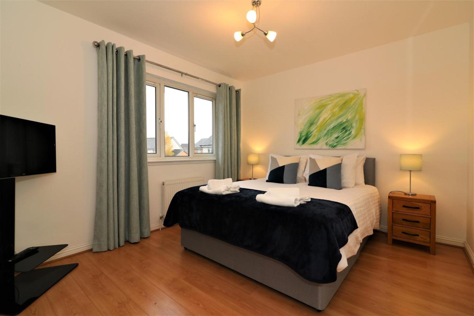 Signature - Angus House Apartment