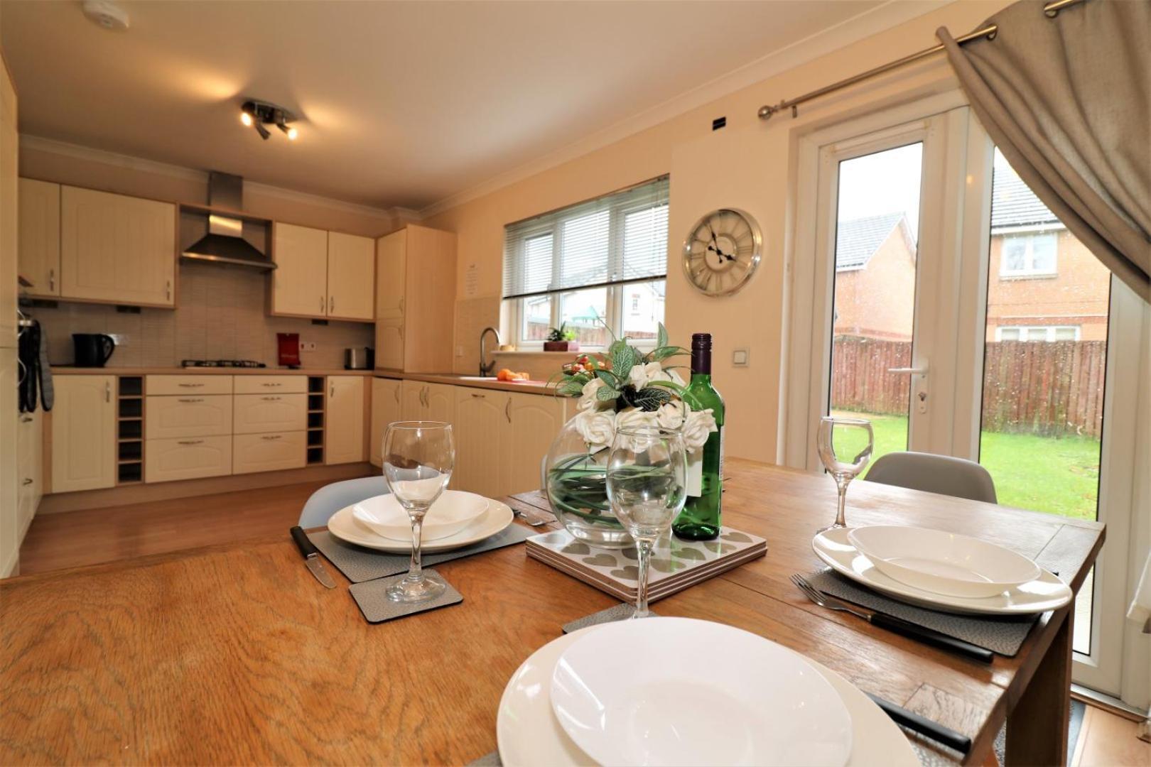 Signature - Angus House * Glasgow