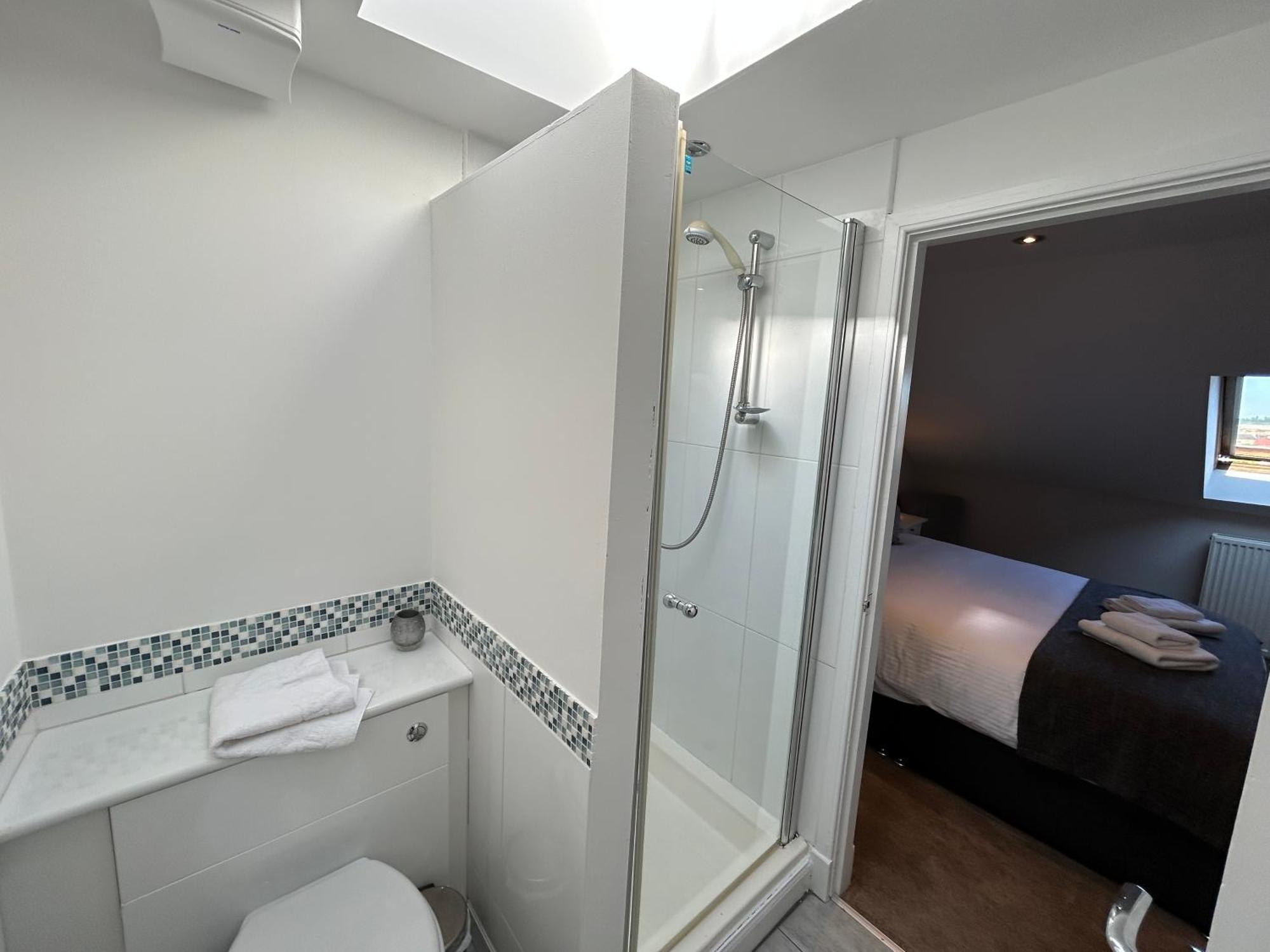 Principal - Crown Circus Duplex