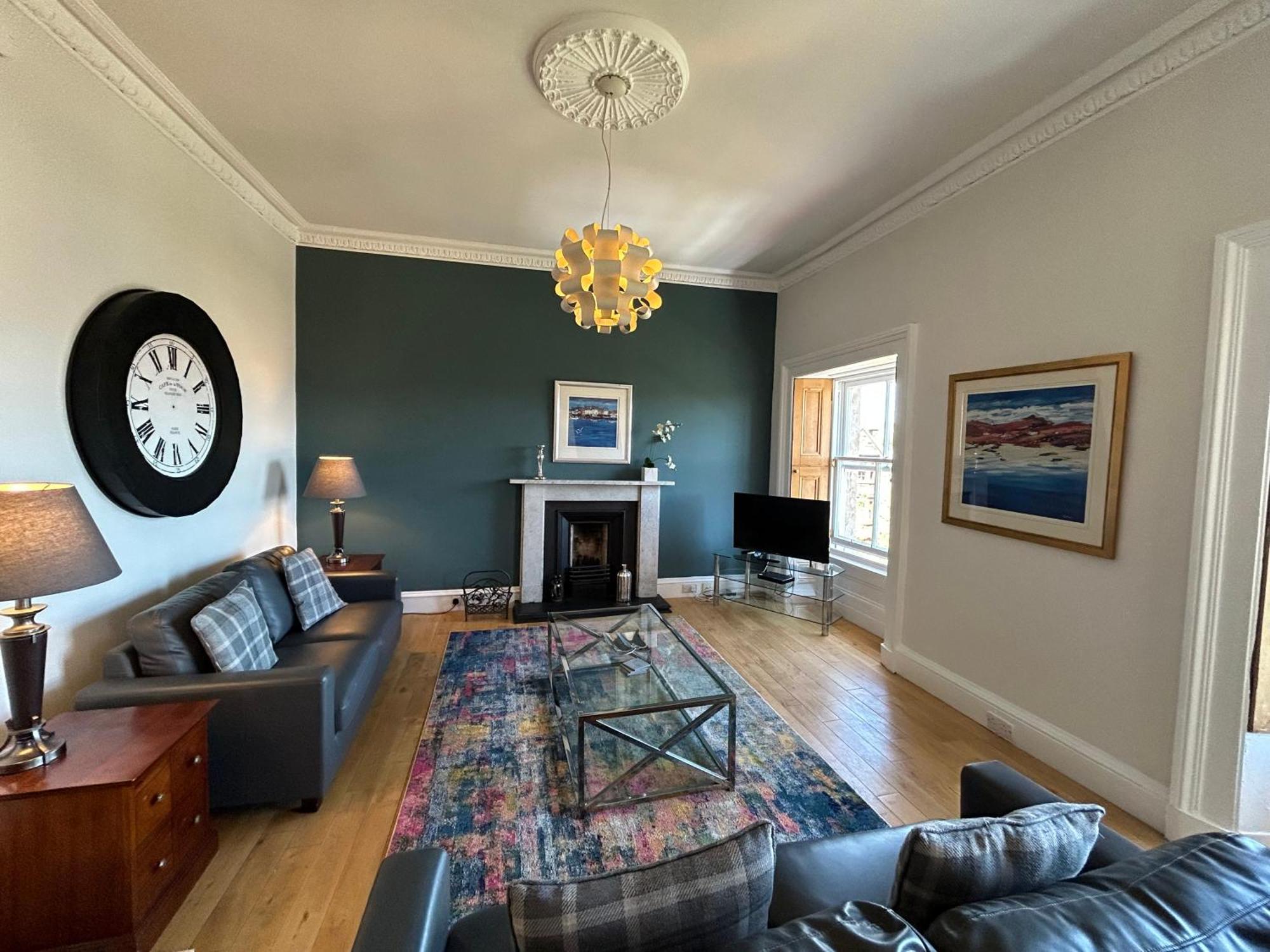 Principal - Crown Circus Duplex Apartment Glasgow