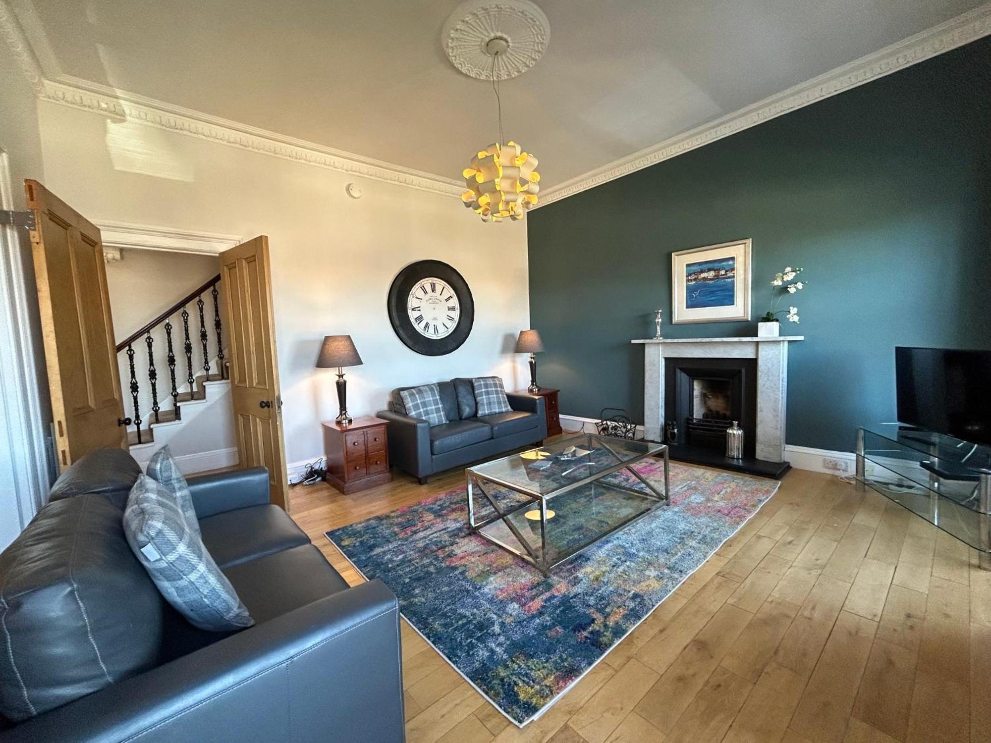 Apartment Principal - Crown Circus Duplex Glasgow