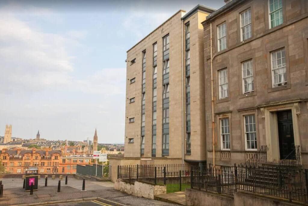 Cosy 1 Bed In Centre Location Glasgow
