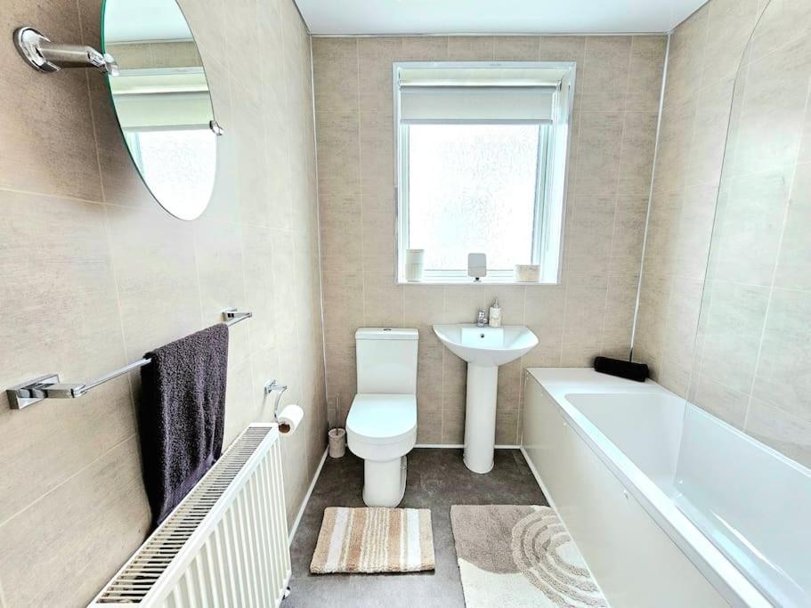 Charming 3-bed Oasis-free Parking Holiday home