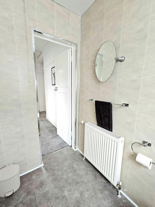 Holiday home Charming 3-bed Oasis-free Parking *