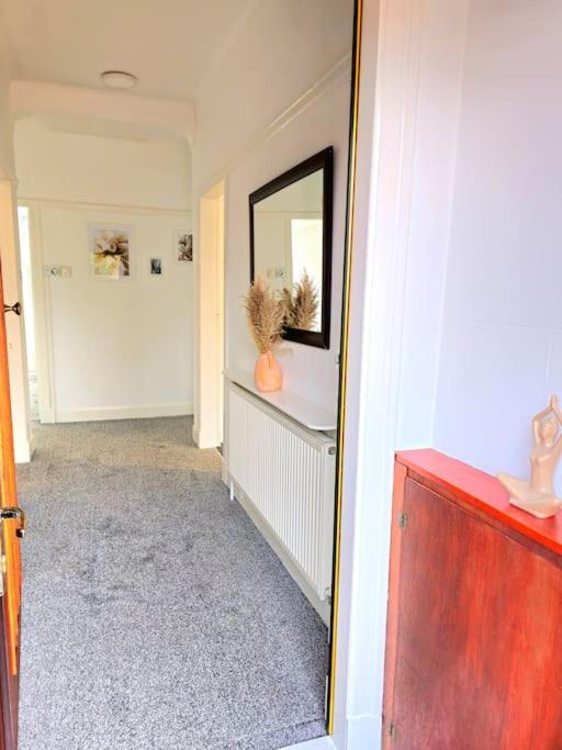Charming 3-bed Oasis-free Parking Holiday home *