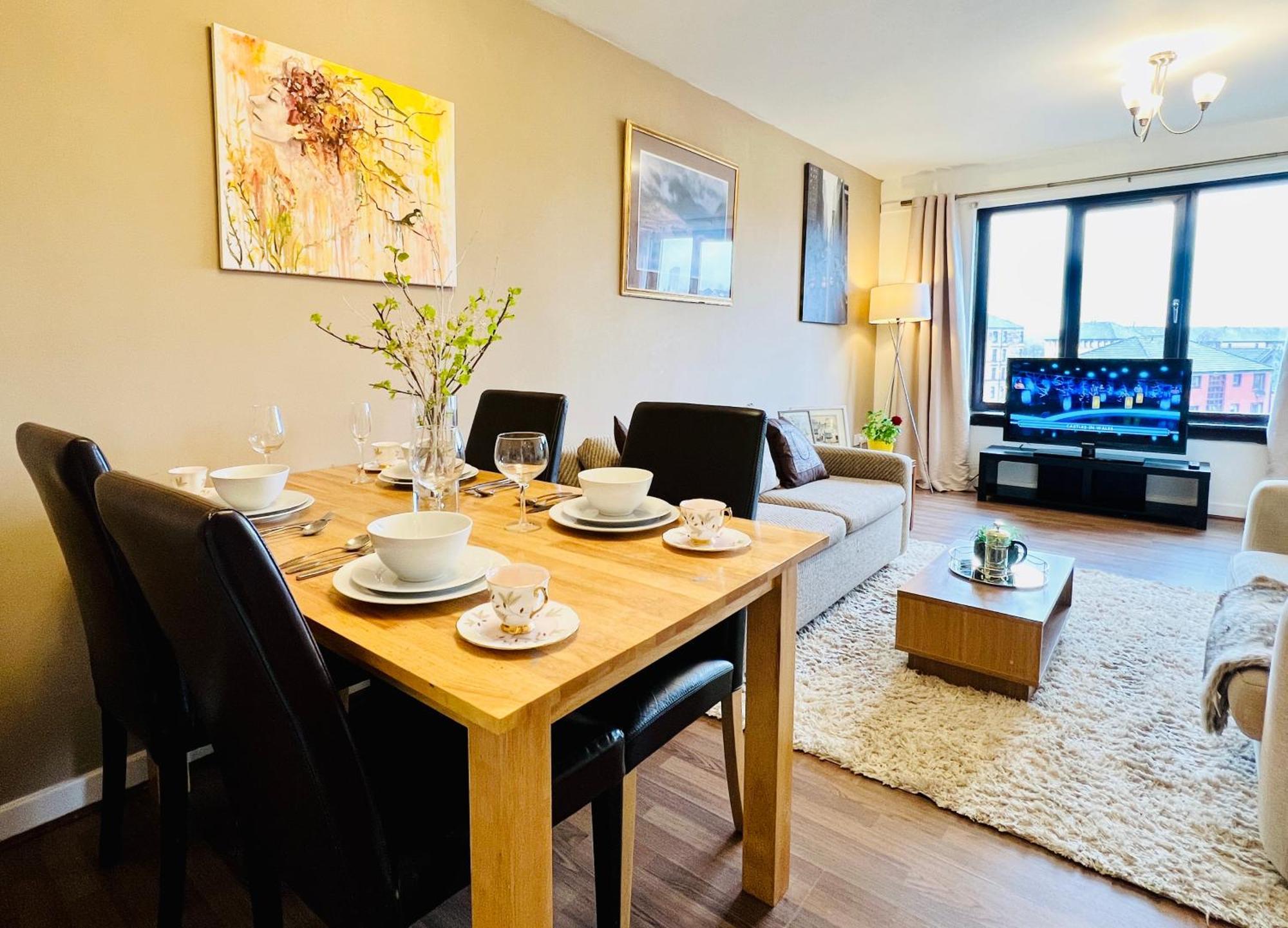 Beautiful & Spacious 2-bed Flat In Centre With Free Parking *