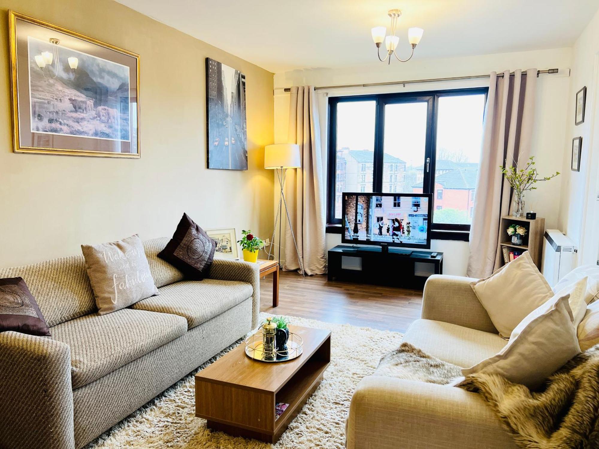 Beautiful & Spacious 2-bed Flat In Centre With Free Parking Glasgow