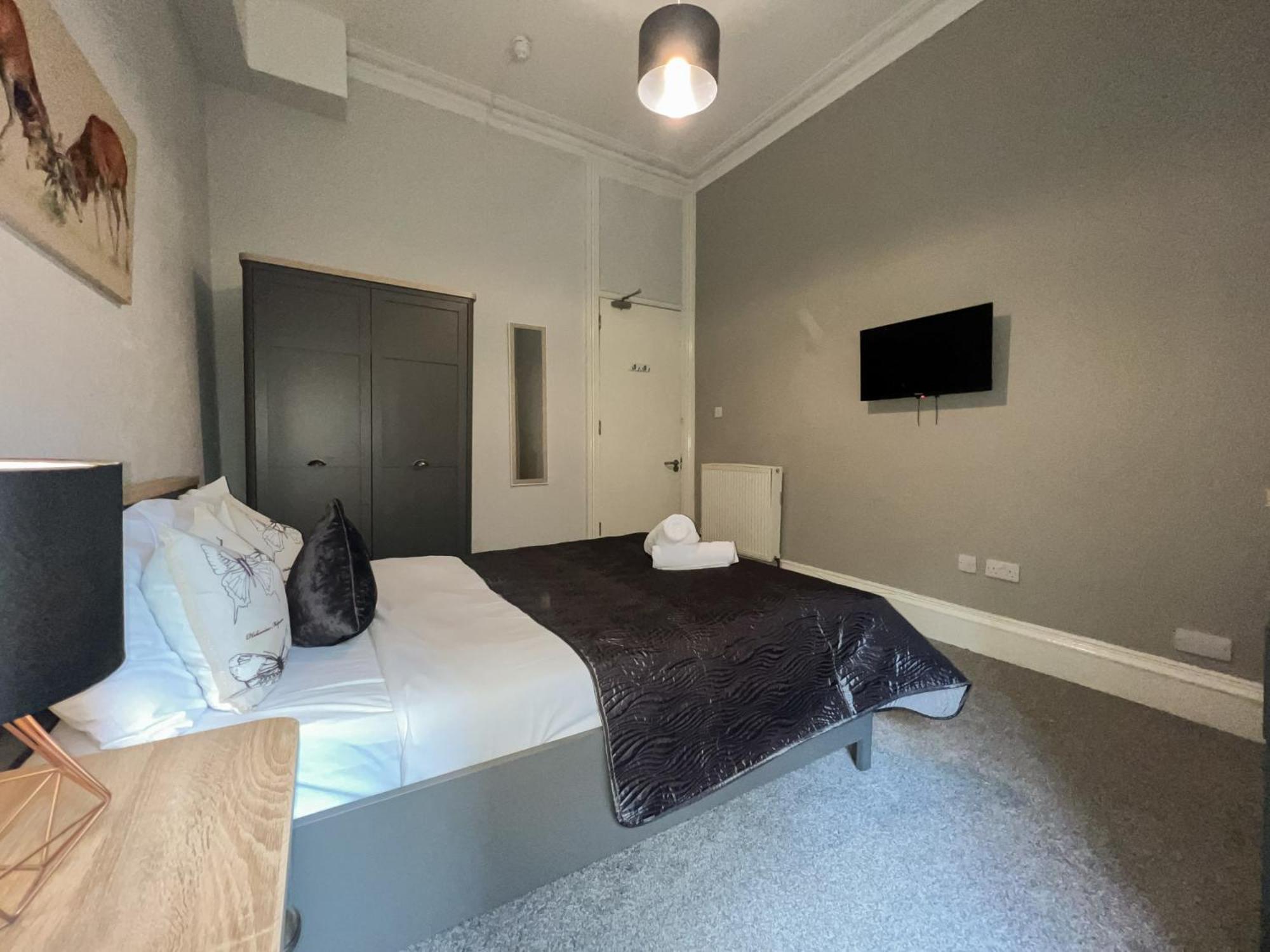 Apartment Centre 5 Bedroom Flat On Sauchiehall Street Glasgow