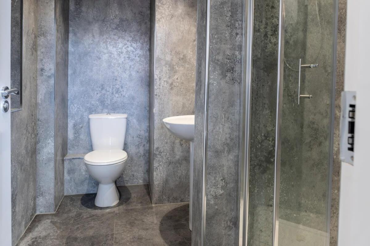 Beautiful 4 Bed Flat In Perfect Location