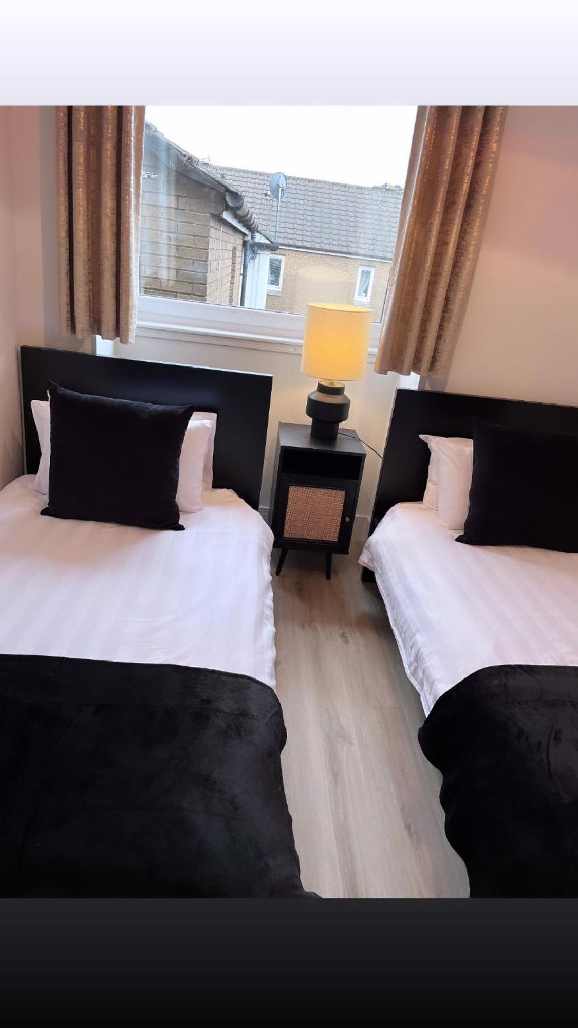 Apartment 3 Bedroom House Near Centre Sleeps 7 Glasgow