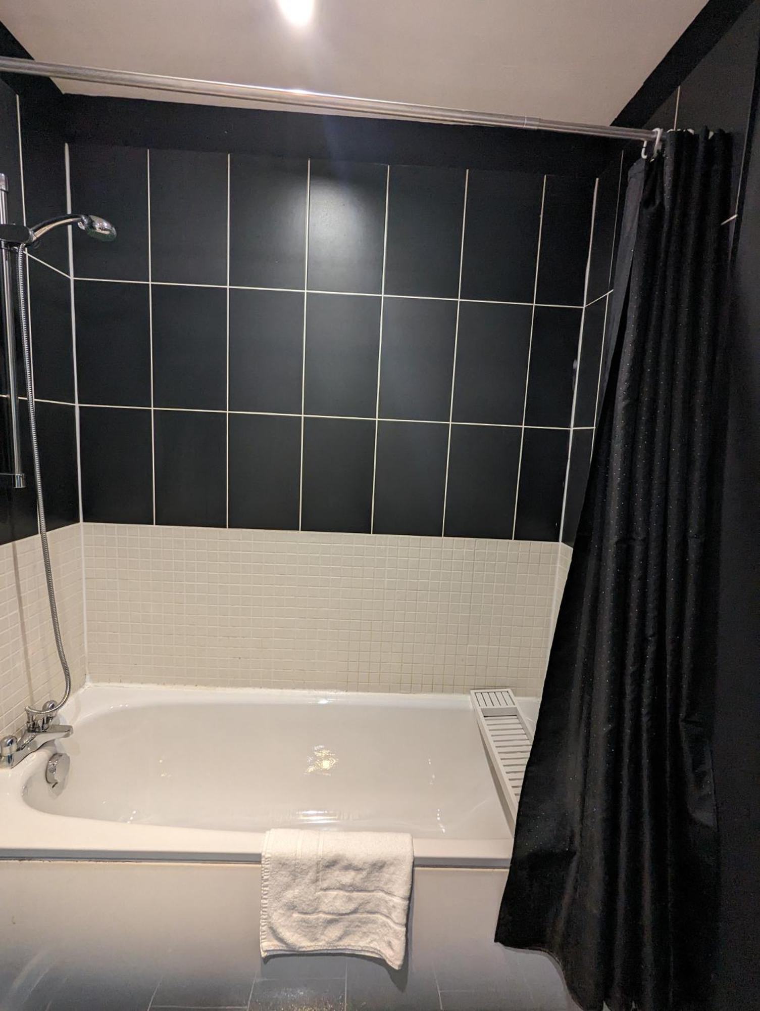The Pinnacle 4/5 Apartment