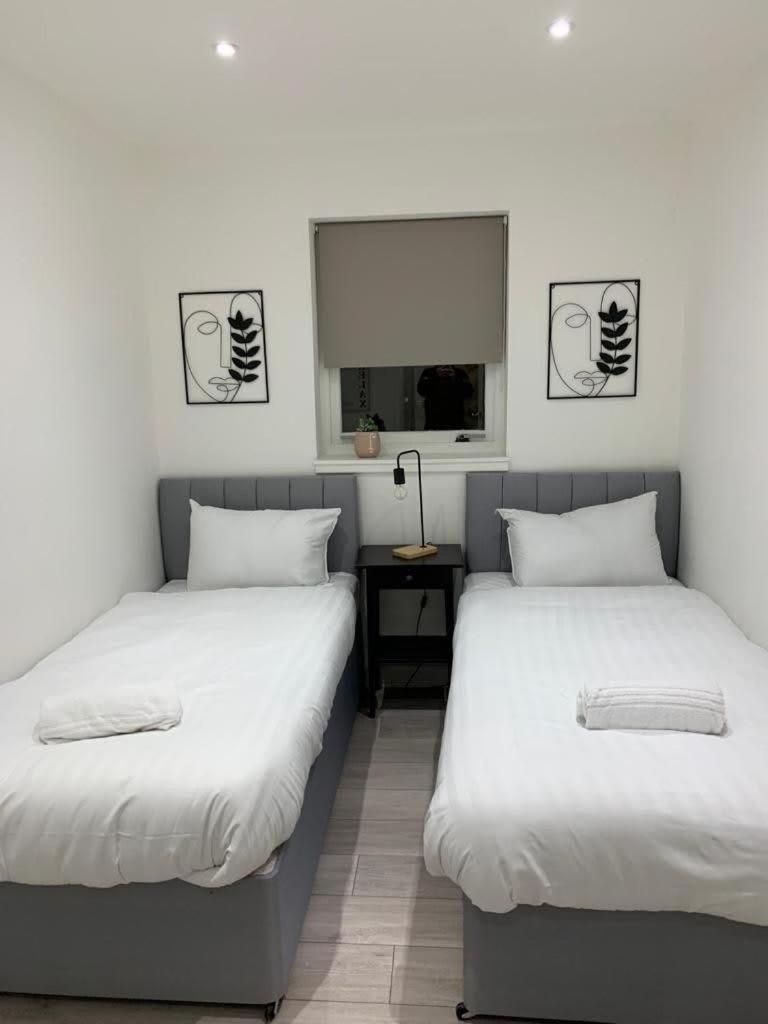 Apartment Bright Flat With Balcony And Free Parking Glasgow