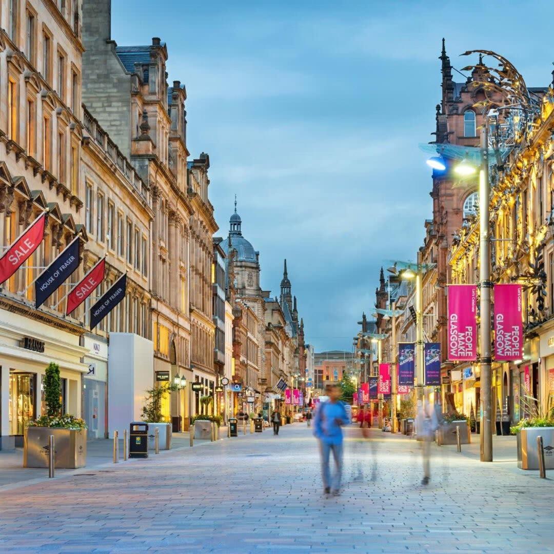 Getaway With Free Parking Holiday home Glasgow