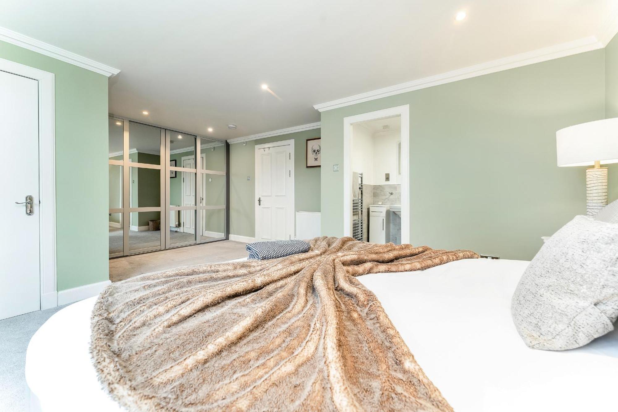 Apartment Luxurious Park District Duplex