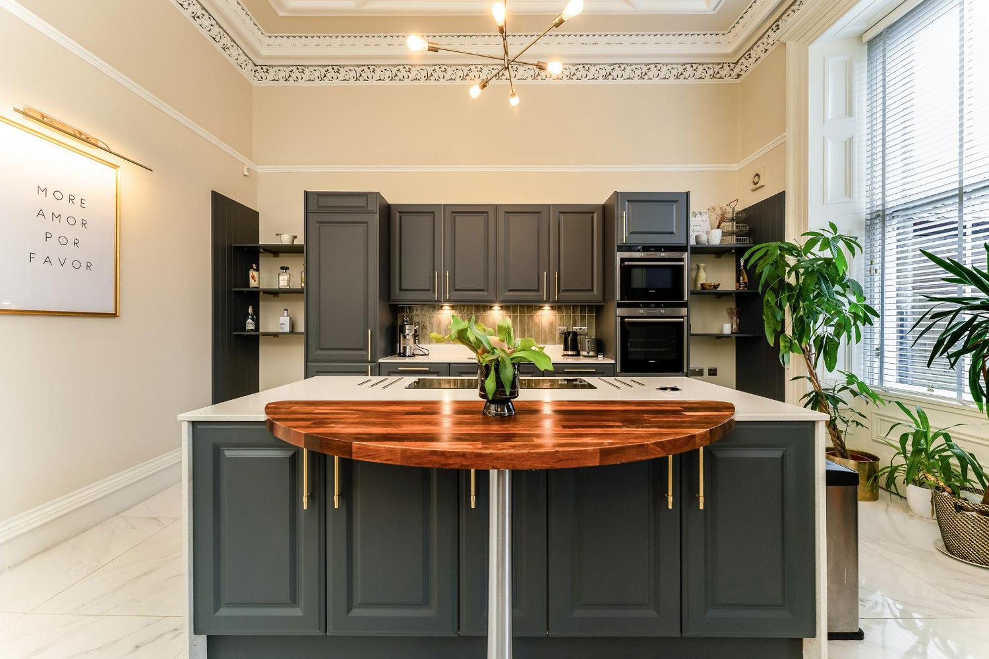 Luxurious Park District Duplex *