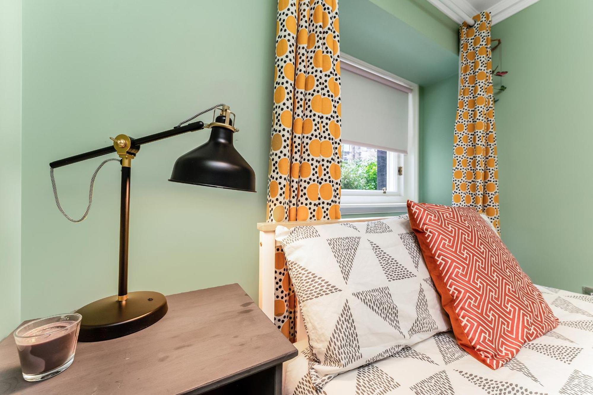 Luxurious Park District Duplex * Glasgow