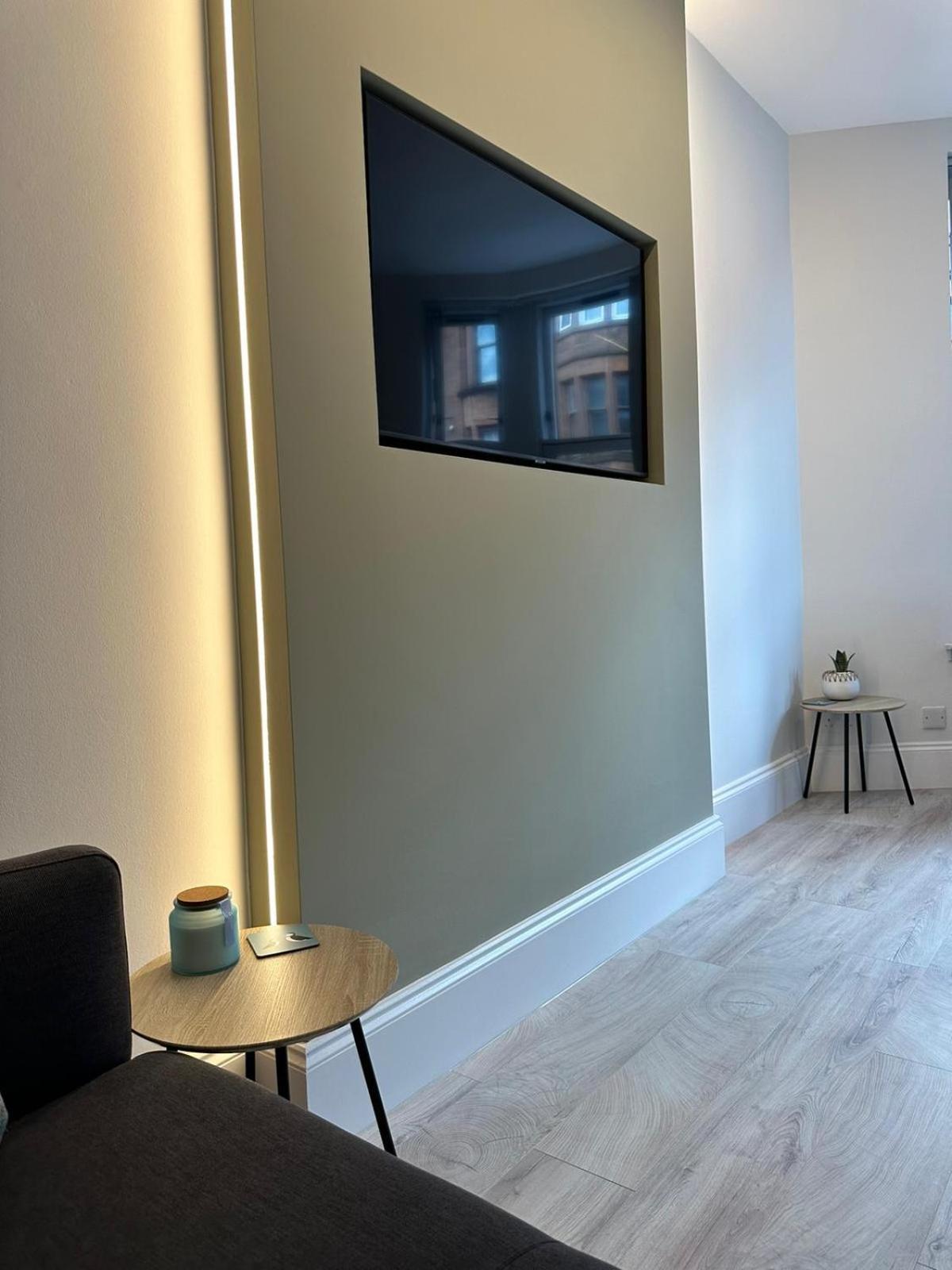 West End Tenement Apartment *