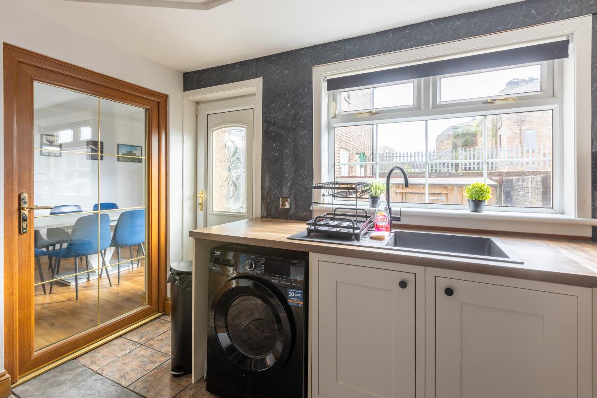 Holiday home Ideal 3 Bed In With Free Parking Glasgow