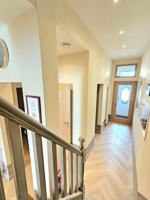Newly Renovated Gem - Free Parking & Modern Comfort *