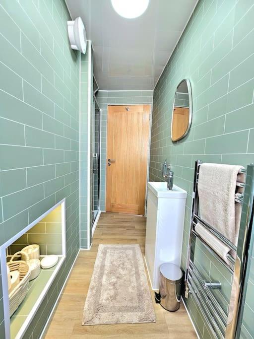 Newly Renovated Gem - Free Parking & Modern Comfort *