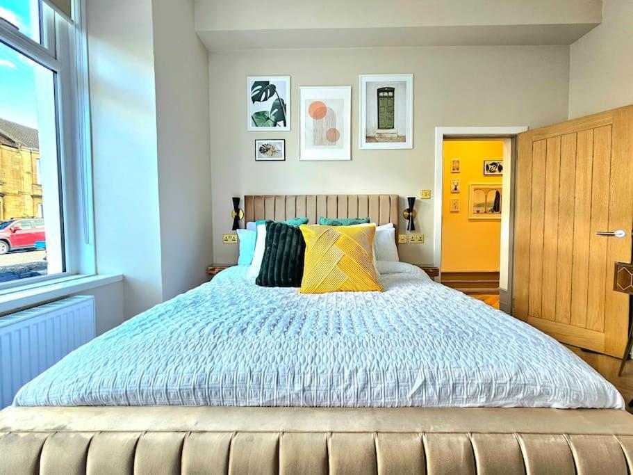 Holiday home Newly Renovated Gem - Free Parking & Modern Comfort *